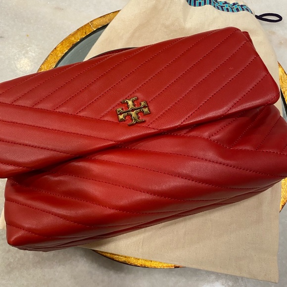 Kira Chevron Convertible Shoulder Bag Red - Picture 4 of 7